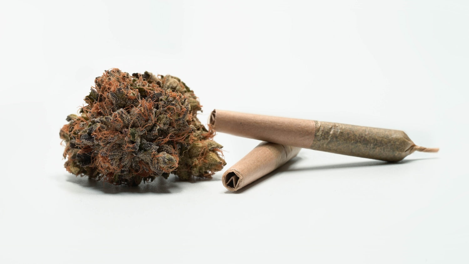 Cannabis Light: Vaporizzazione vs. Fumo Tradizionale, le differenze